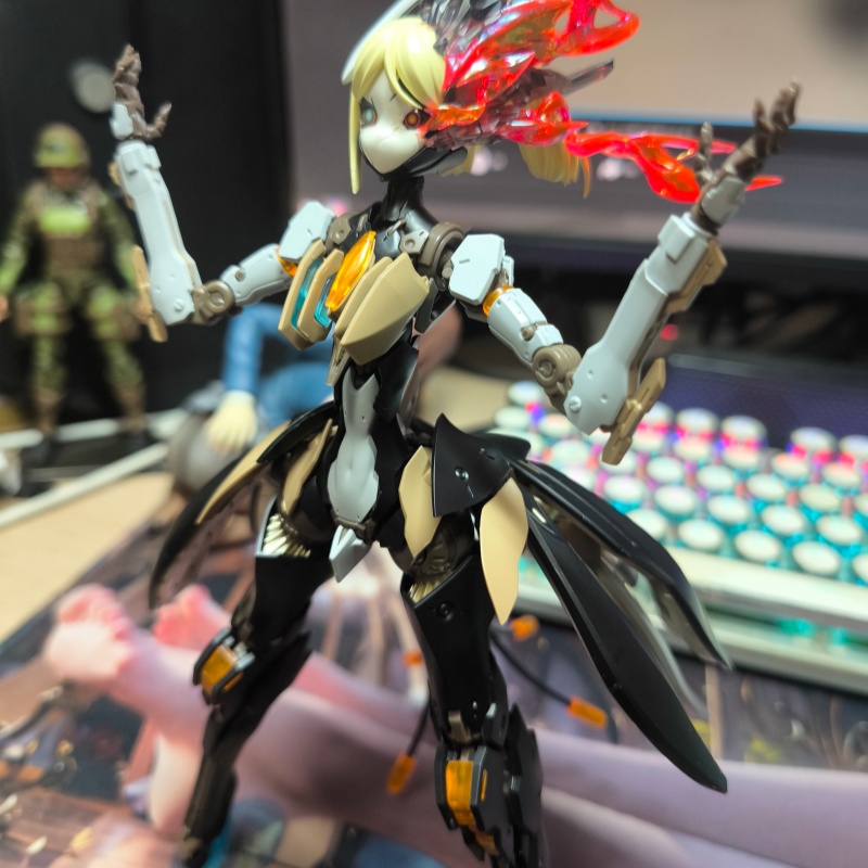 En Existencia, Original, Rosad - Model Kit Mecha Girl reseña y precio