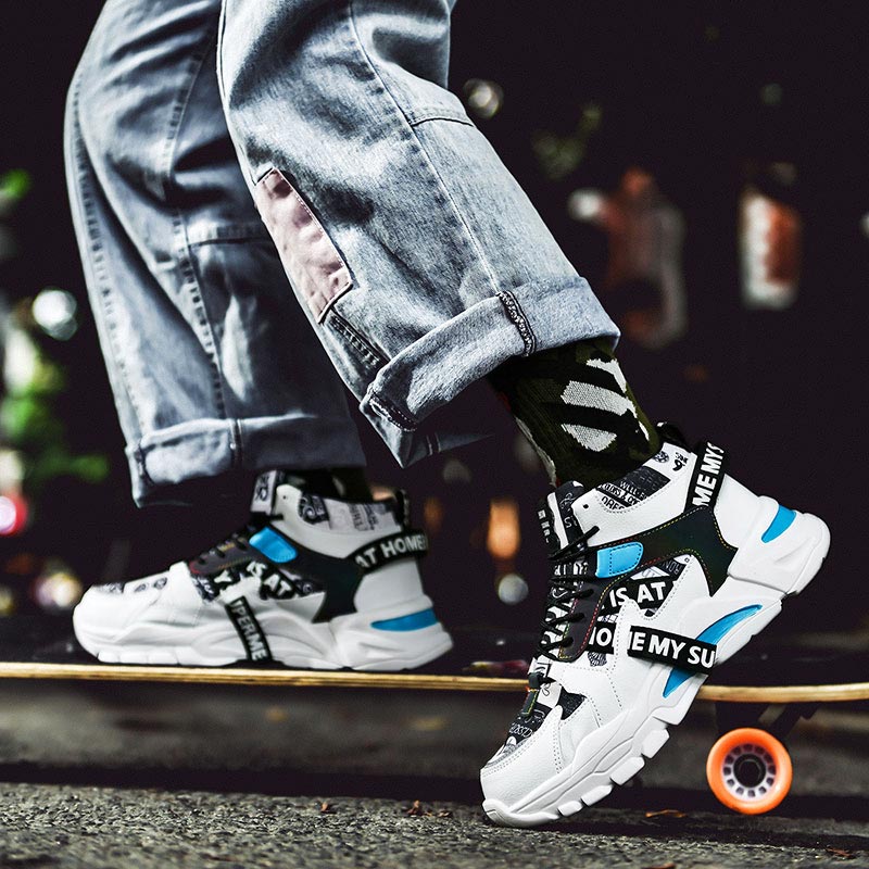 Zapatillas de deporte gruesas  - Model Kit Online Store reseña y precio