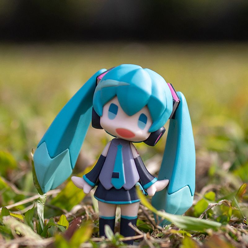 Figura de Anime Miku y Set de  - Model Kit Car reseña y precio