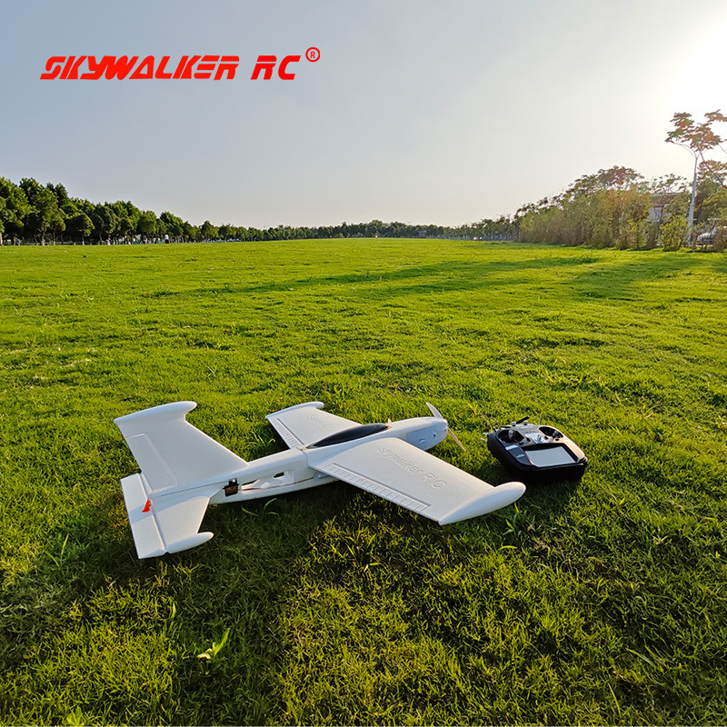 Avión de combate Skywalker Spe - Model Kit Competition reseña y precio